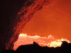 Lavastrom im Vulkan Massaya. Unglaublicher Anblick.